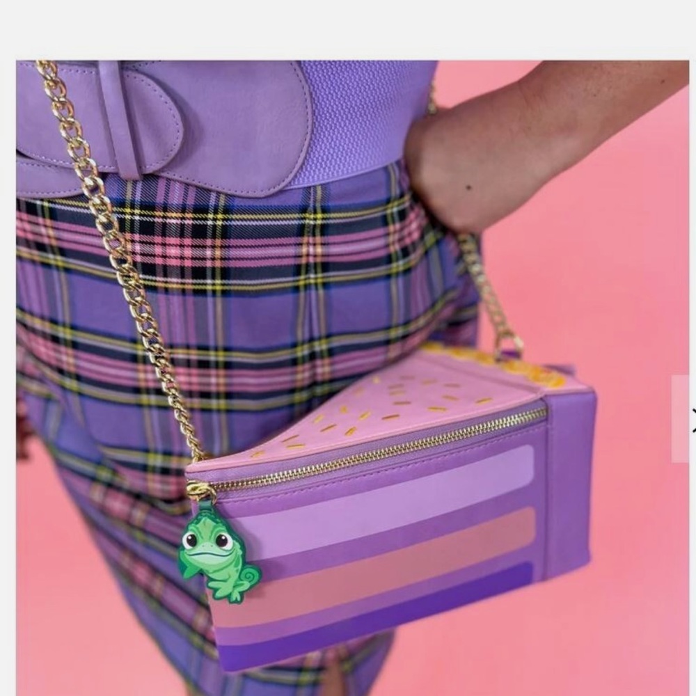 Loungefly Tangled Rapunzel Cake Cosplay Crossbody Bag (NEW WITH TAG) WITH WALLET